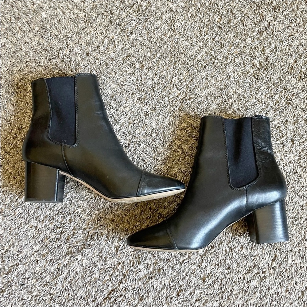GAP Chelsea booties